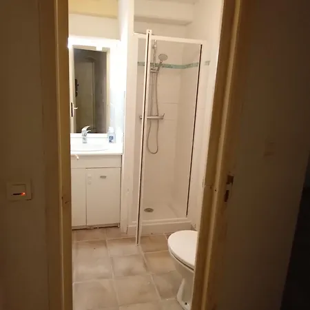 66m2 2chb, Calme, Frais, Agreable Centre Apartment *